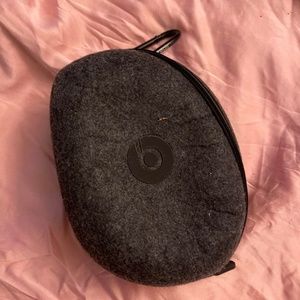 Authentic soft beats case